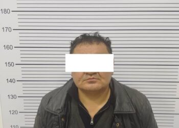 Абактагы атасын чыгарууга убада берип, 1,5 миллион сомун алган шектүү кармалды