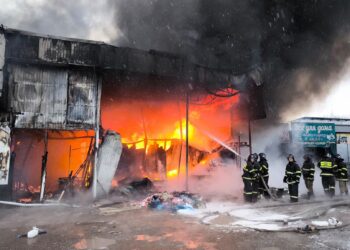 Бишкектеги «Азиз» базардан өрт чыкты