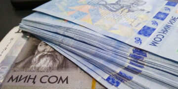 Шайлоодо талапкерлер жана партиялар 1,5 миллиард сом сарпташкан жана аны эмнелерге коротушкан?