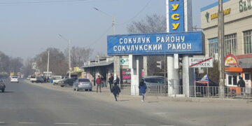 Сокулукта окуучулар бийлик өкүлдөрүнө кайрылды