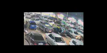 Ошто милиция кызматкерлери түнкү суукта унаада уктап калган 5 жашар кызды куткарды