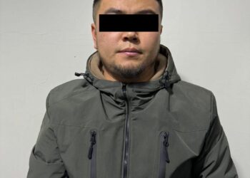 УКМК: «Ташиевдин жардамчысымын» деп жарандан акча тартып алган шектүү кармалды»