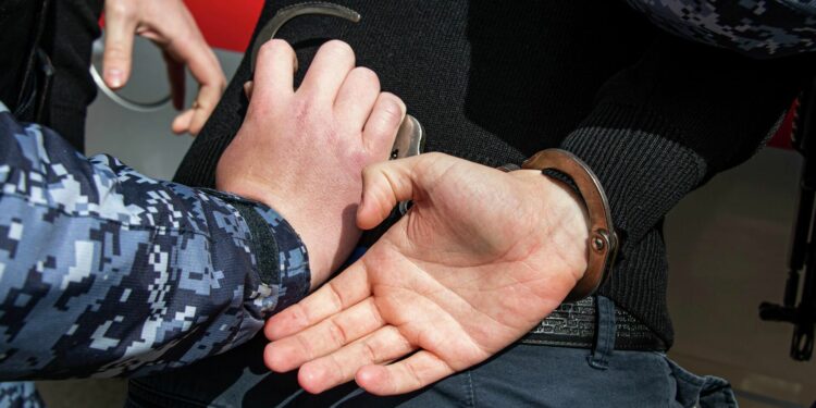 Чүй облусунда 29 адам унаа токтотуу маселесинен улам мушташып кетишти