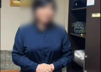 Мэрия:  «Окуучуга кол көтөргөн мугалим жумуштан кетти»