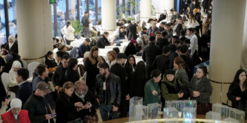 Бишкекте алгач ирет — All-in-one мега долбоору Royal Central Park’тын сатуусунун расмий ачылышы