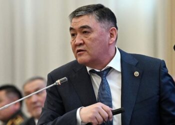 Камчыбек Ташиев чет өлкөгө убактылуу чыгып кетти