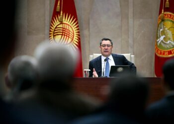 Жапаров менен Ташиев тил табыша албай калса, анда эл экиге бөлүнөбү? Өлкө башчысынын жообу