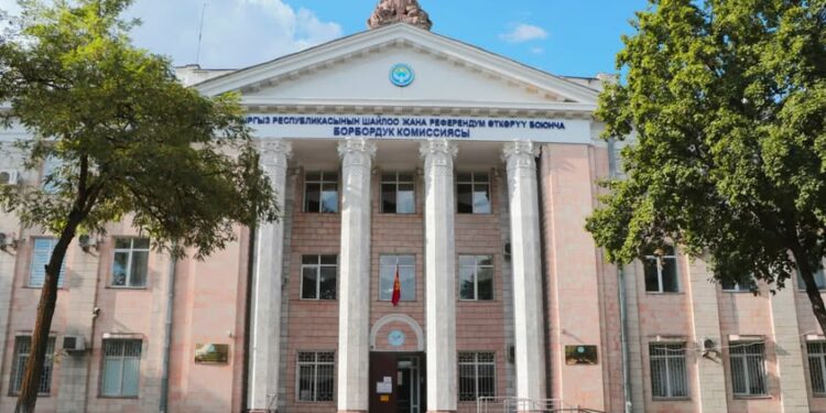 №13 шайлоо округу боюнча Жогорку Кеңештин депутаттарын кайра шайлоо алдындагы үгүт иштери башталды