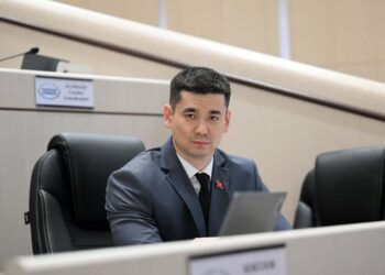 Карим Ханжезанын ордуна Болот Ибрагимов Жогорку Кеңештин төрагасынын орун басары болуп шайланды