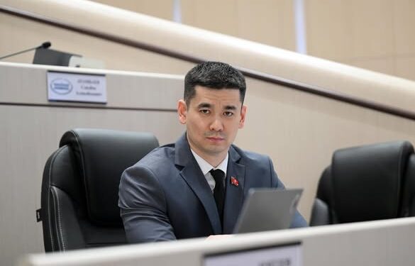 Карим Ханжезанын ордуна Болот Ибрагимов Жогорку Кеңештин төрагасынын орун басары болуп шайланды