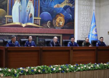 Башкы прокурор жамаатка жаңы орун басарларын тааныштырды