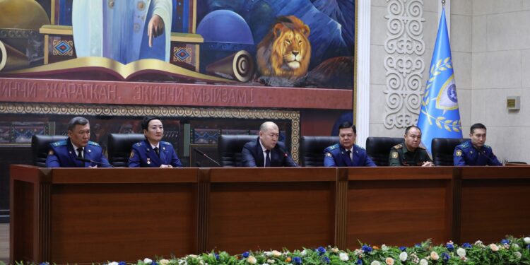 Башкы прокурор жамаатка жаңы орун басарларын тааныштырды