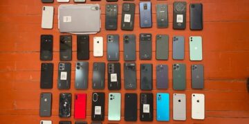 Бишкекте №135 каттамдагы коомдук транспортто чөнтөк уурулук кылууга шектелген жаран кармалды