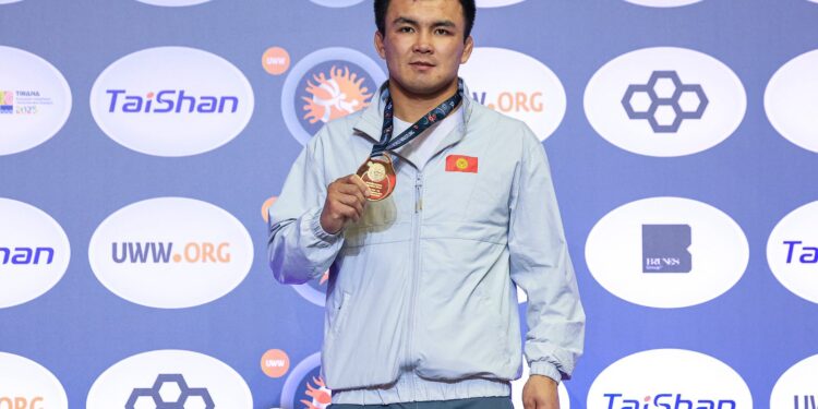 Биринчи күндө үч медаль: балбандар MUHAMET MALO-2026 рейтингдик турниринде ийгиликтүү старт алышты