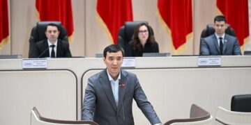 Медербек Алиев Жогорку Кеңештин төрагасынын биринчи орун басары болуп шайланды