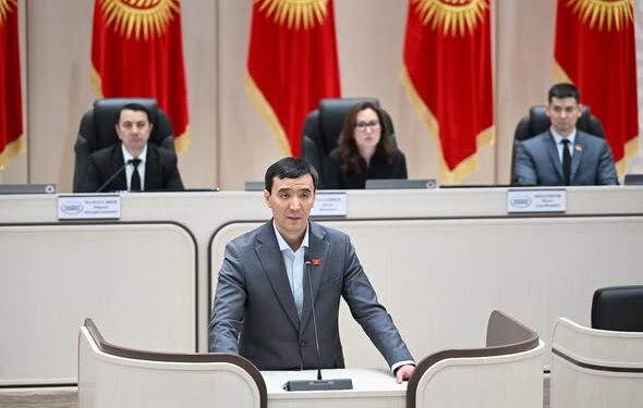 Медербек Алиев Жогорку Кеңештин төрагасынын биринчи орун басары болуп шайланды