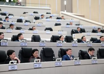 Жогорку Кеңештин депутаттык топторунун аты өзгөртүлдү