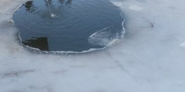 Сокулукта көлмөгө чөгүп каза болгон 3 бала тууралуу милиция маалымат таратты