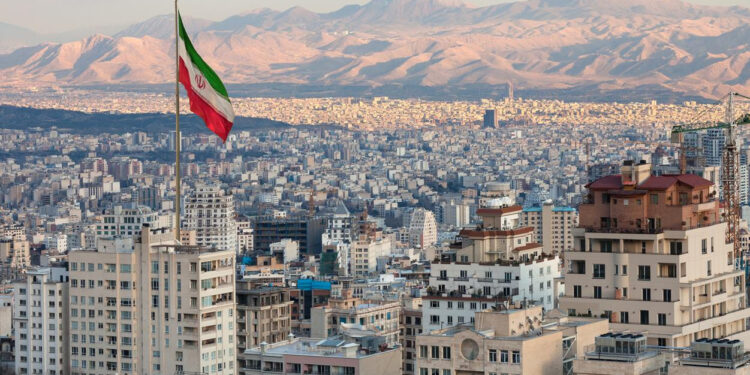 Кыргыз Республикасынын Ирандагы элчилиги өз ишмердүүлүгүн убактылуу токтот