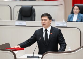 Жогорку Кеңештин депутаты Куванычбек Конгантиевдин ыйгарым укуктары мөөнөтүнөн мурда токтотулду