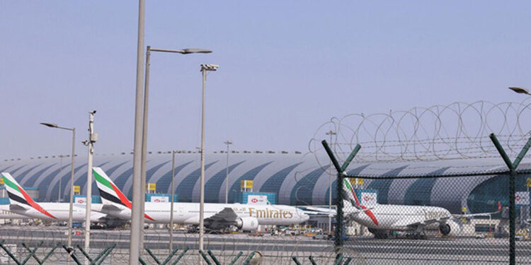 Дубай аэропорту Жакынкы Чыгыштагы согуш башталгандан бери алгачкы жүргүнчү учактарын жөнөттү