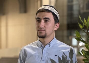 Куран жарыш: Кыргызстандык кары кайрадан дүйнө чемпиону болду