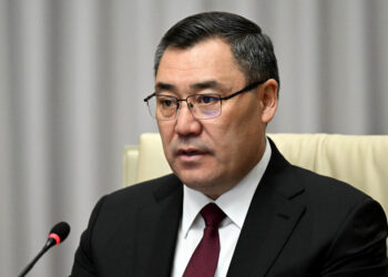 Президент Садыр Жапаров Кыргызстандын Ирандагы дипломаттарынын коопсуздугун камсыз кылууну тапшырды