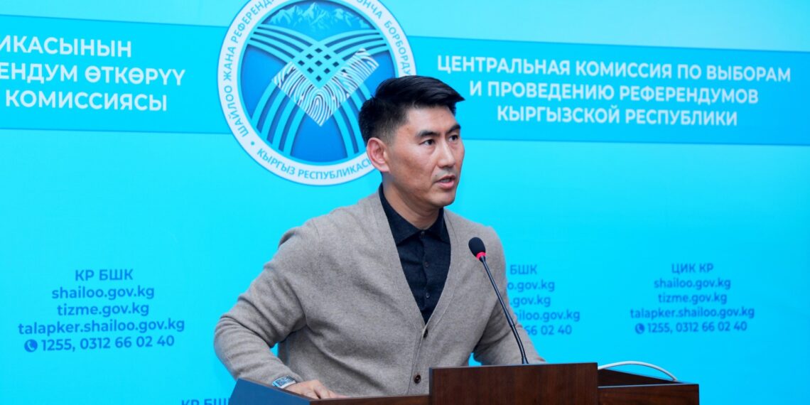 Депутат Айдарбеков: «БШК 3 күн ичинде мандатты берүүгө милдеттүү. 19 күн өттү»