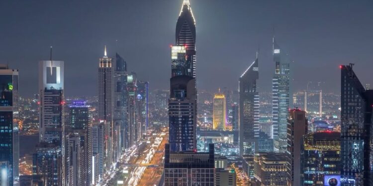 Дубайдагы башкы консулдук жарылуу үндөрү боюнча: «Ракеталар Израилге багытталган. БАЭ бул ракеталардын бутасы болуп саналбайт»