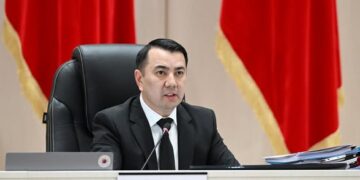 Депутаттардын айлыгы канча? Парламенттин спикери түшүндүрмө берди