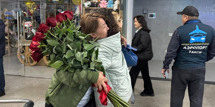 Катар жана Дохадагы круиздик лайнерден 166 кыргызстандык Бишкекке кайтып келди