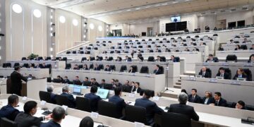 Президент депутаттар менен бир катар социалдык-экономикалык маселелерди талкуулады