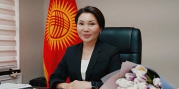 Депутат Сурабалдиева 8-мартка карата акция боюнча: «Менин ишмердүүлүгүм ар кандай сын-пикирлер менен дайыма коштолот»