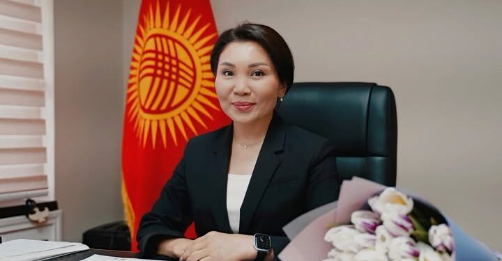 Депутат Сурабалдиева 8-мартка карата акция боюнча: «Менин ишмердүүлүгүм ар кандай сын-пикирлер менен дайыма коштолот»