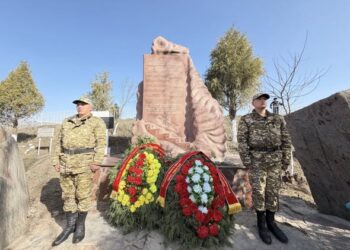 Аксы окуясында курман болгондор эскерилди