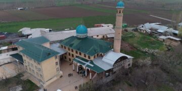 Ош облусунда 425 мечитте Орозо айт намазы окулду