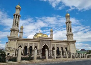 Жалал-Абад облусунда Орозо айт намазы мечиттерде окулат