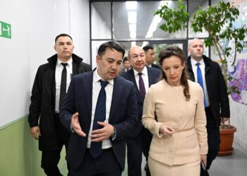 Жогорку Кеңештин төрагасы Марлен Маматалиев расмий иш сапары менен Орусияга барды