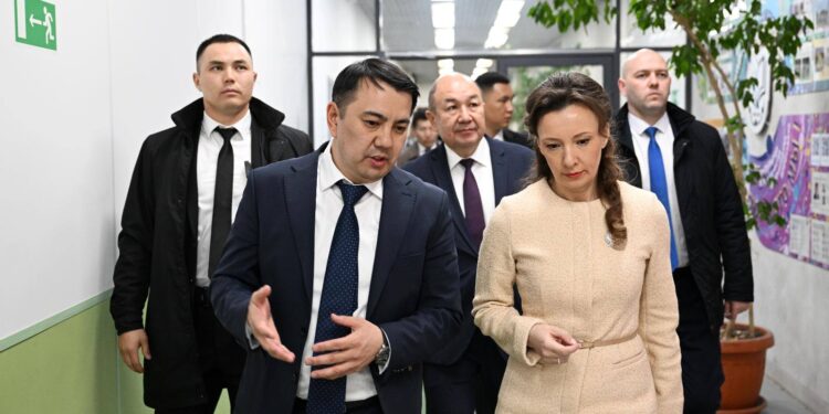 Жогорку Кеңештин төрагасы Марлен Маматалиев расмий иш сапары менен Орусияга барды