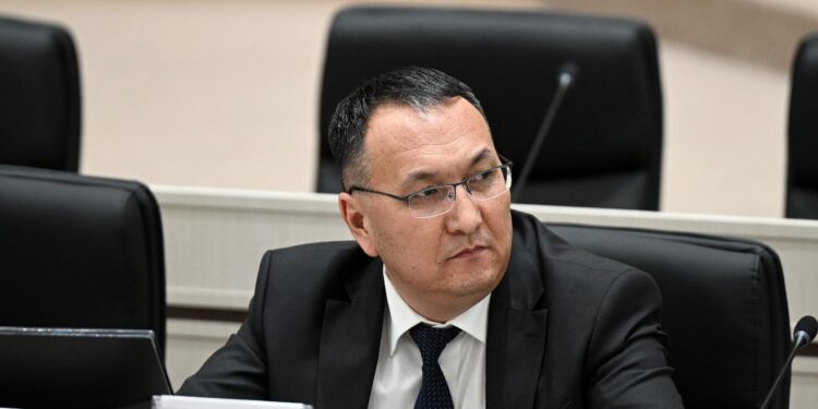 Руслан Сүйналиев финансы министри болуп дайындалды