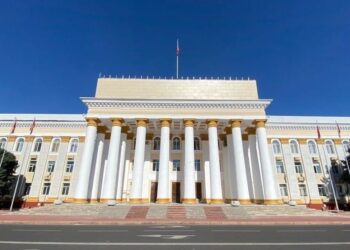 Кыргыз Республикасы Жакынкы Чыгыштагы ок атышууну токтотуу боюнча макулдашуунун жетишилгенин кубаттайт