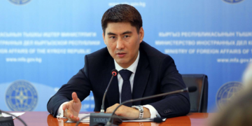 №21 шайлоо округунан талапкер Чыңгыз Айдарбековдун каттоосу жокко чыгарылды