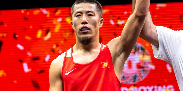 Мунарбек Сейитбек уулу Бразилияда өтүп жаткан Дүйнө кубогун жеңиш менен баштады