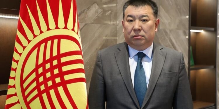 УКМКнын төрагасы «Укук коргоо органдарын абийирсиз кызматкерлерден тазалоо боюнча биргелешкен системалуу иши тууралуу» комментарий берди