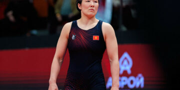 Айпери Медет кызы кыз-келиндер күрөшү боюнча Азия чемпионатында күмүш медаль алды