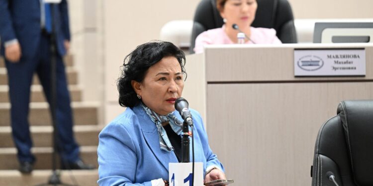 Депутат Талиева: «Үй-бүлөлүк көйгөйлөр күчөп кетти»