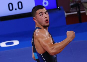 Акжол Махмудов грек-рим күрөшү боюнча Азия чемпионатынын финалына чыкты