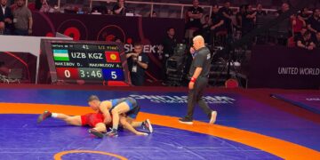 Күрөш боюнча Азия чемпионаты: биринчи күнү үч кыргызстандык финалга чыкты