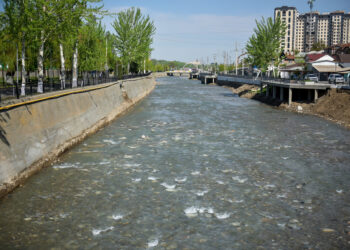 Оштогу Ак-Буура дарыясынан 323 миң тоннадан ашуун таштанды чыгарылды