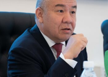 Шыкмаматов: «Курулуш компанияларын бирдиктүү салыкка өткөрүү тармакты көмүскөдөн чыгарат»